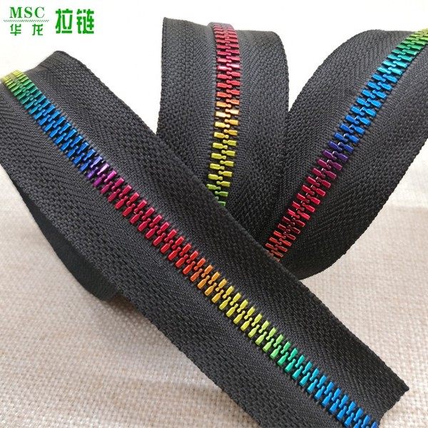 1538803085102717.jpg rainbow teeth plastic zipper.jpg